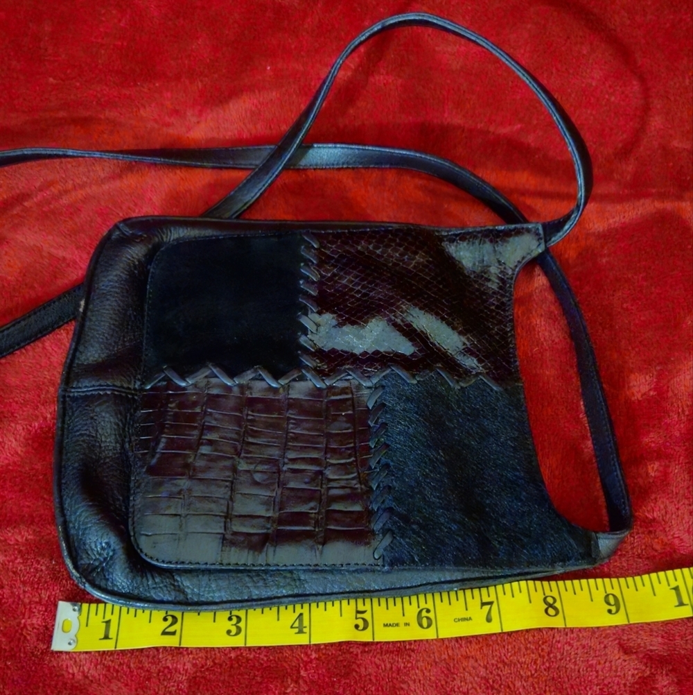 Fossil Vintage Black Leather & Multi-Textured Crossbody Bag - Picture 6 of 9